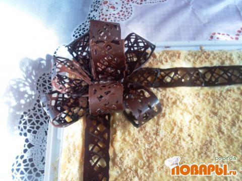 Бант из шоколада для торта