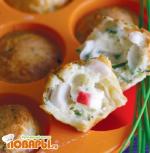 Мини-кексы с крабами и луком сибулет