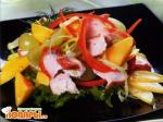 Салат с курицей и манго по-индийски