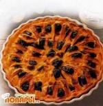 Пирог из яблок и чернослива