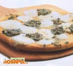 Пицца с анчоусным маслом и моццареллой