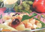 Салат фруктовый со сгущенным молоком