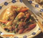 Курица с овощами в белом винном соусе
