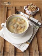 Гороховый суп-пюре с куриными фрикадельками