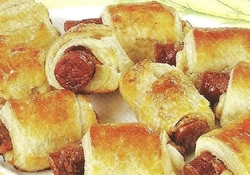 Рецепт: Булочки с колбасками