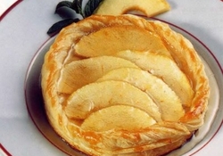 Рецепт: Маленькие пироги с яблоками