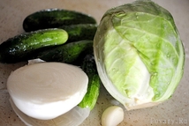 Шаг 1: Капусту измельчить. Выложить в отдельную …