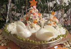 Рецепт: Оливье "Лебединый хоровод"