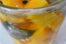 Шаг 2: Маринуем тыкву: для этого режем …