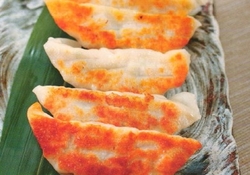 Рецепт: Гёдза со свининой