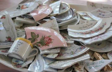 Разбитая посуда - счастье или неудача?