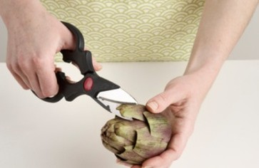 Зачем на кухне ножницы?