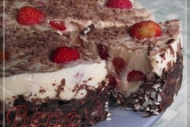 Шаг 2: Ягоды помыть и очистить, отложить …