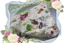 Шаг 2: Ввести взбитые сливки, аккуратно перемешать …