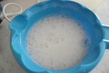 Шаг 2: Затем отделить яичный белок от …