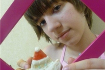 Шаг 4: Из посыпки сделать "глазки" И …