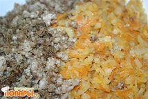 Шаг 1: Обжарить капусту с морковью, добавить …