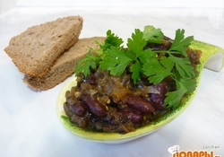 Рецепт: Закуска заморская - баклажанная да с фасолью