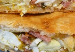 Пирог с ветчиной, яйцом и сыром