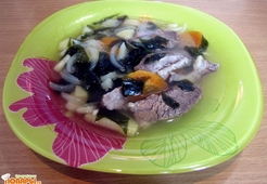 Суп в корейском стиле Миёк-кук