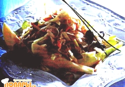 Рецепт: Салат из квашеной капусты с яблоками   