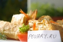 Шаг 15: Подавать с соевым соусом смешанным …