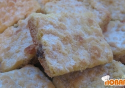 Рецепт: Тертый пирог с нежной творожной начинкой