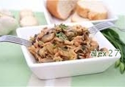 Рецепт: Салат грибной с сельдью и овощами