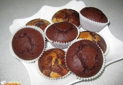 Цветущие пестрые маффины