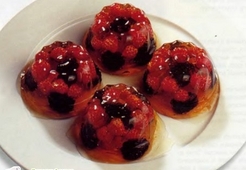 Желе с лесными ягодами