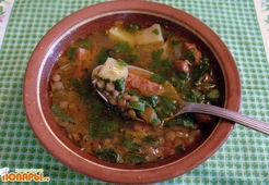 Чечевичная похлебка с копченой грудинкой