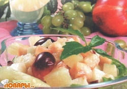 Рецепт: Салат фруктовый со сгущенным молоком