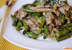 Рецепт: Салат с стручковой фасоли китайский