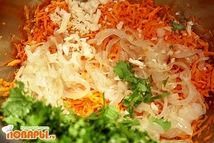 Шаг 5: Соединим все ингредиенты - морковь, …