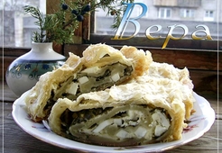 Слоеный рулет со щавелем