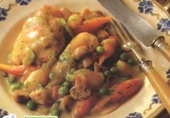 Курица с овощами в белом винном соусе