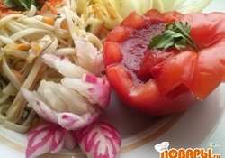 Рецепт: Домашняя лапша с овощами и домашним соусом