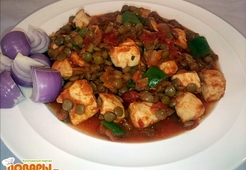 Зелёная чечевица с куриной грудкой