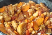 Шаг 2: Добавить к мясу и жарить …