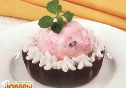 Рецепт: Мороженое в винном желе