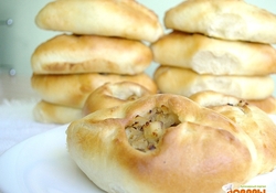 Рецепт: Расстегаи с капустой и пангасиусом