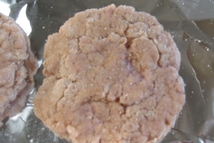 Шаг 1: В мясной фарш добавить измельченную …