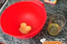 Шаг 2: отбеляю белки от желтков