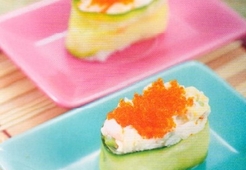 Гункан в огурце