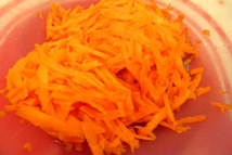 Шаг 2: Перец очищаем от семян и …