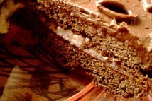 Шаг 3: Для оформления торта прекрасно подойдет …