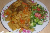 Шаг 5: Готовый плов перемешать и подавать …