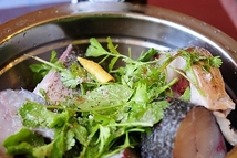 Шаг 1: Для начала нужно подготовить рыбку. …