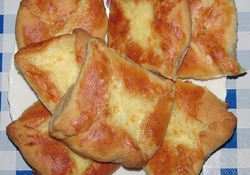 Рецепт: Хачапури с картофелем и брынзой