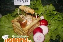 Шаг 6: Ведро тоже вырезано из картошки …